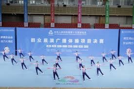 欧冠杯16强次回合｜ 单场最年轻传射率巴塞双杀宾菲加 亚马尔：我的世界波确实精彩